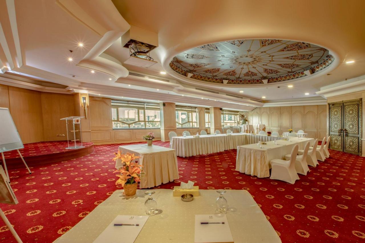 Bristol Hotel Амман Екстер'єр фото The ballroom