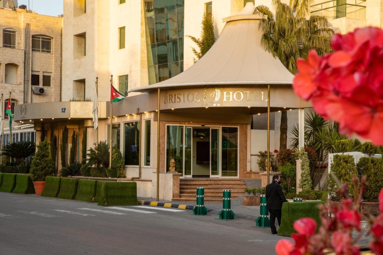Bristol Hotel Амман Екстер'єр фото The hotel's entrance