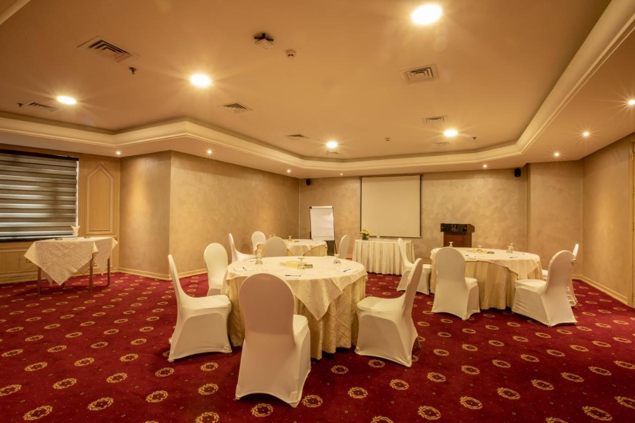 Bristol Hotel Амман Екстер'єр фото Meeting room