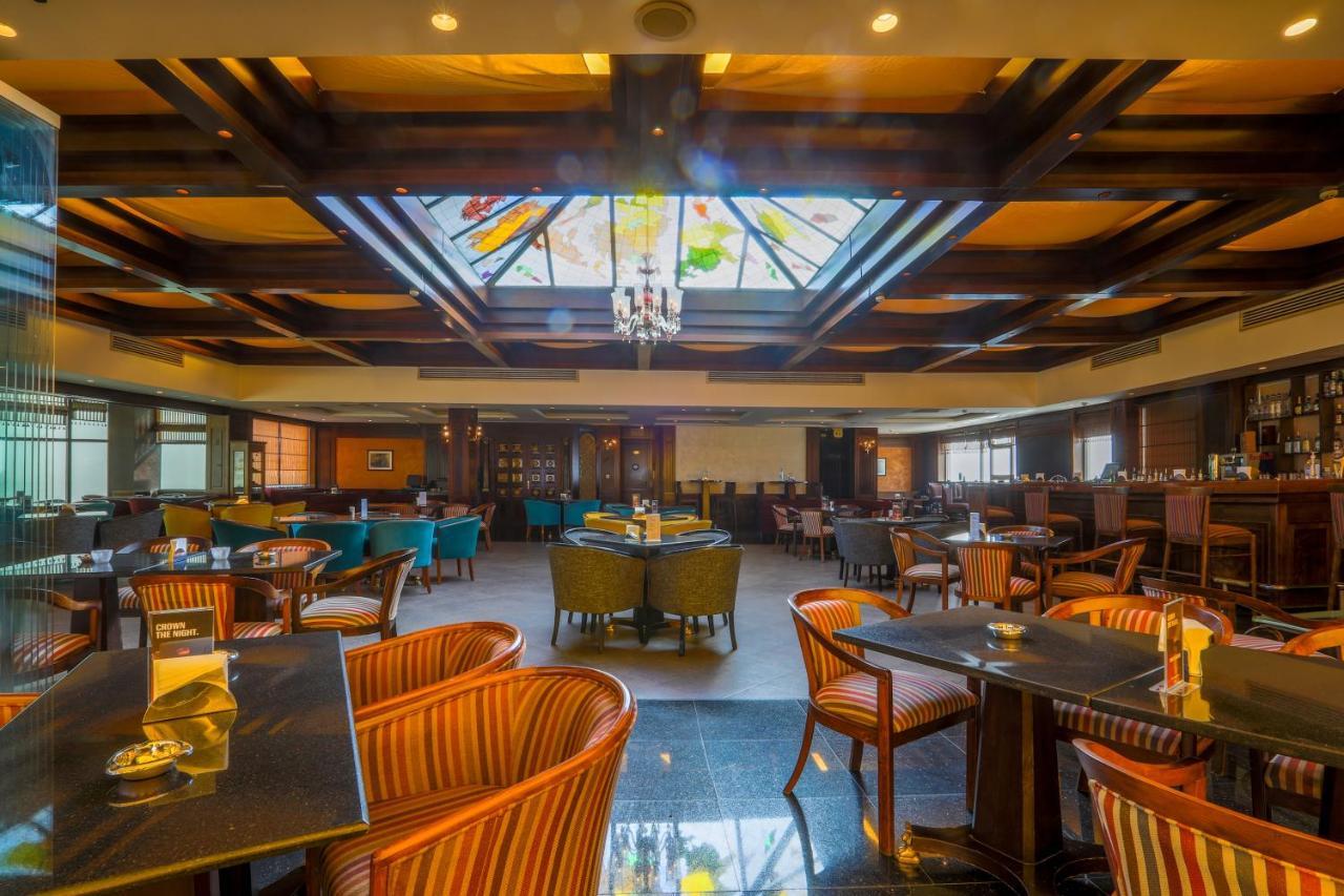 Bristol Hotel Амман Екстер'єр фото The restaurant at the hotel