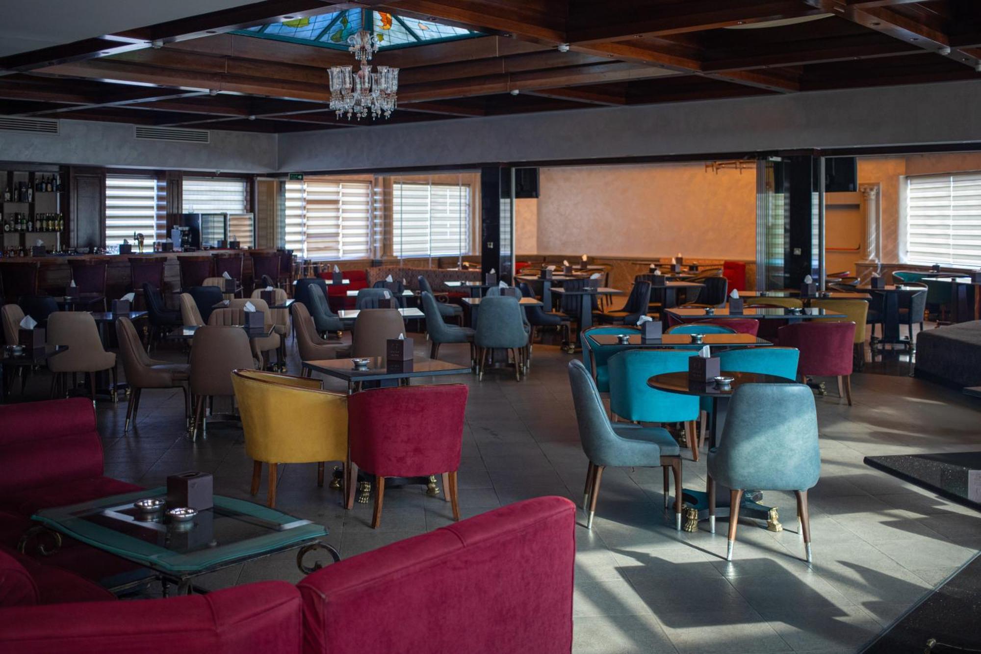Bristol Hotel Амман Екстер'єр фото The restaurant at the hotel